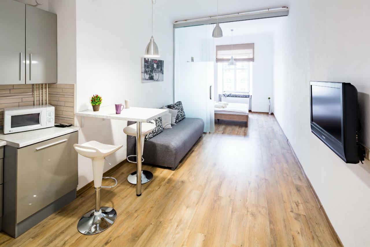 Romari Площа Ринок 29 Apartment ลวีฟ ภายนอก รูปภาพ