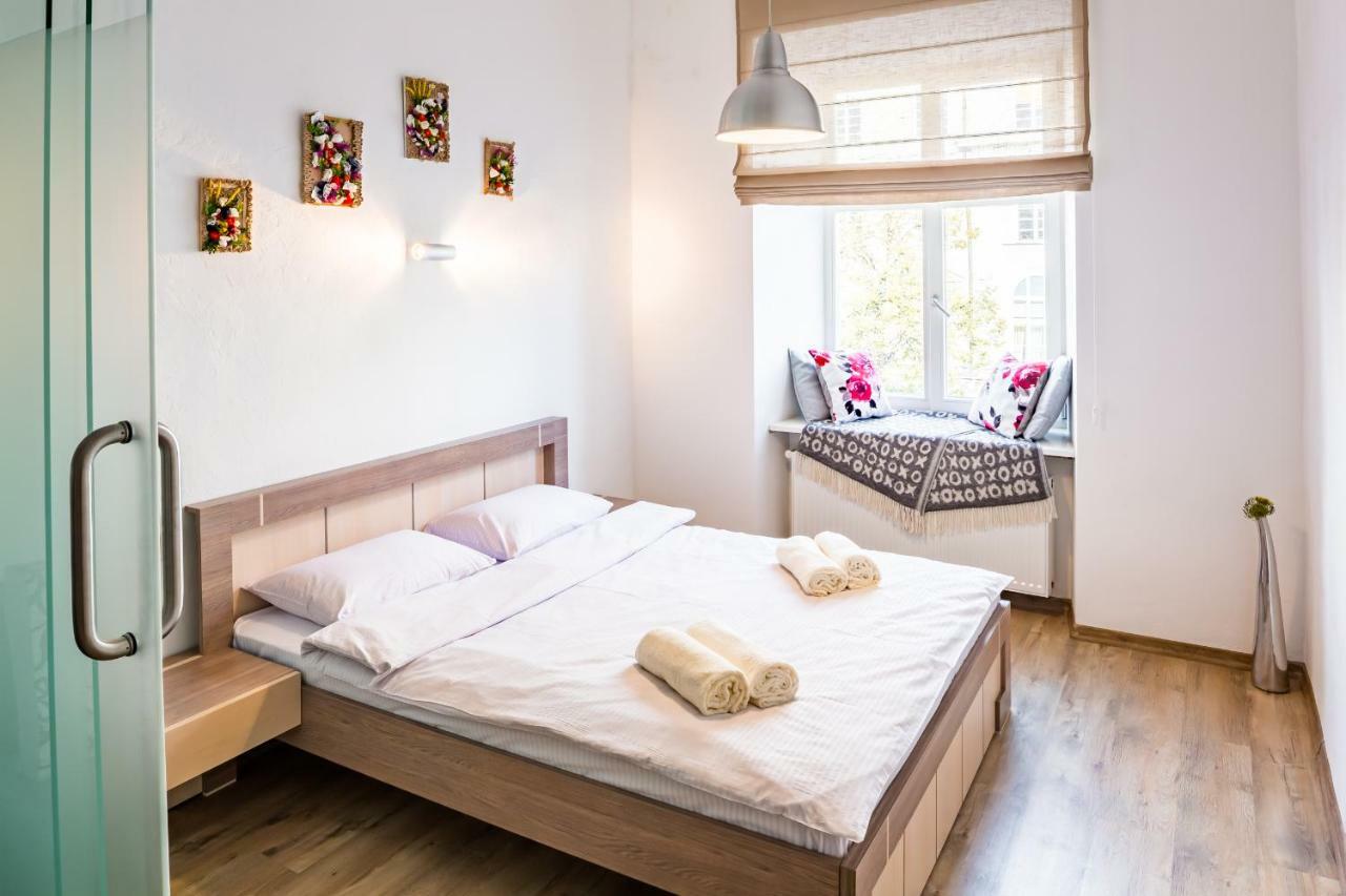 Romari Площа Ринок 29 Apartment ลวีฟ ภายนอก รูปภาพ